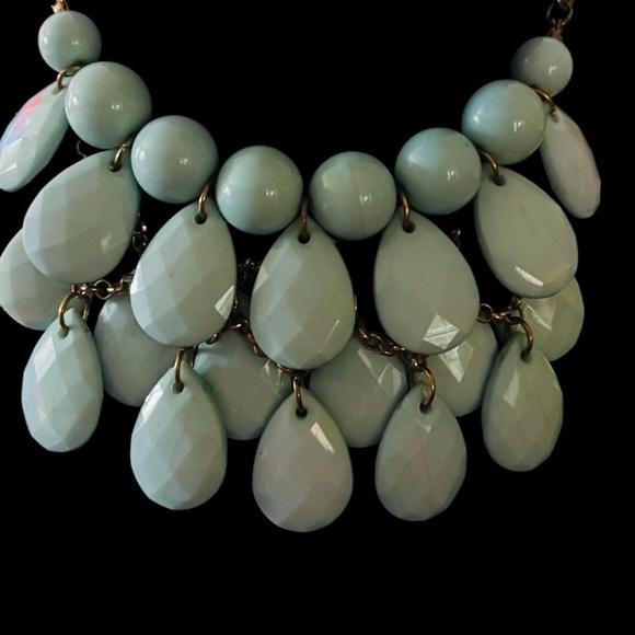 Statement Faceted Teardrop Seafoam Green Acrylic Bead Necklace 14” and 3” ext. - Picture 1 of 3